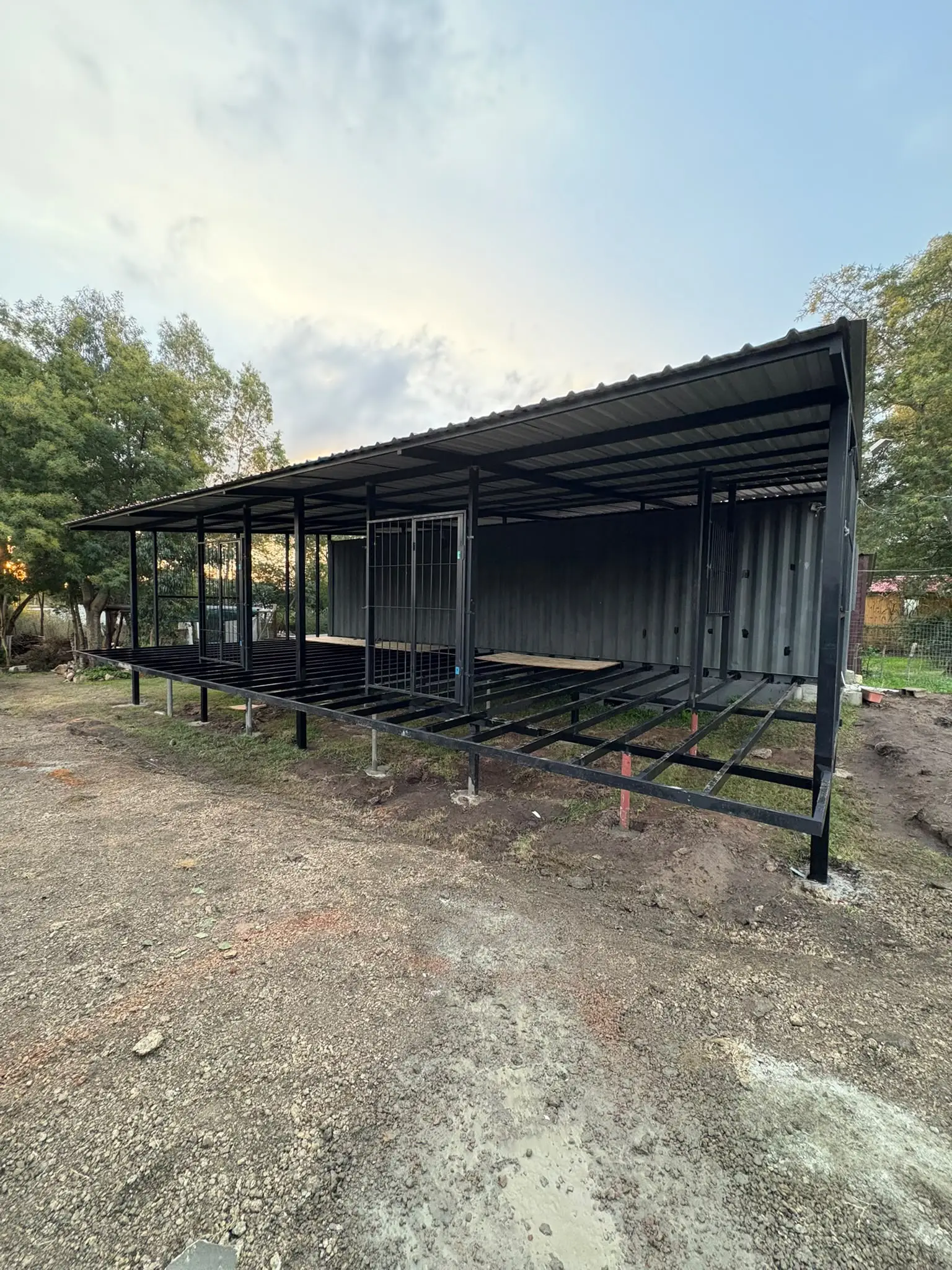 Estructura superior de container para techo