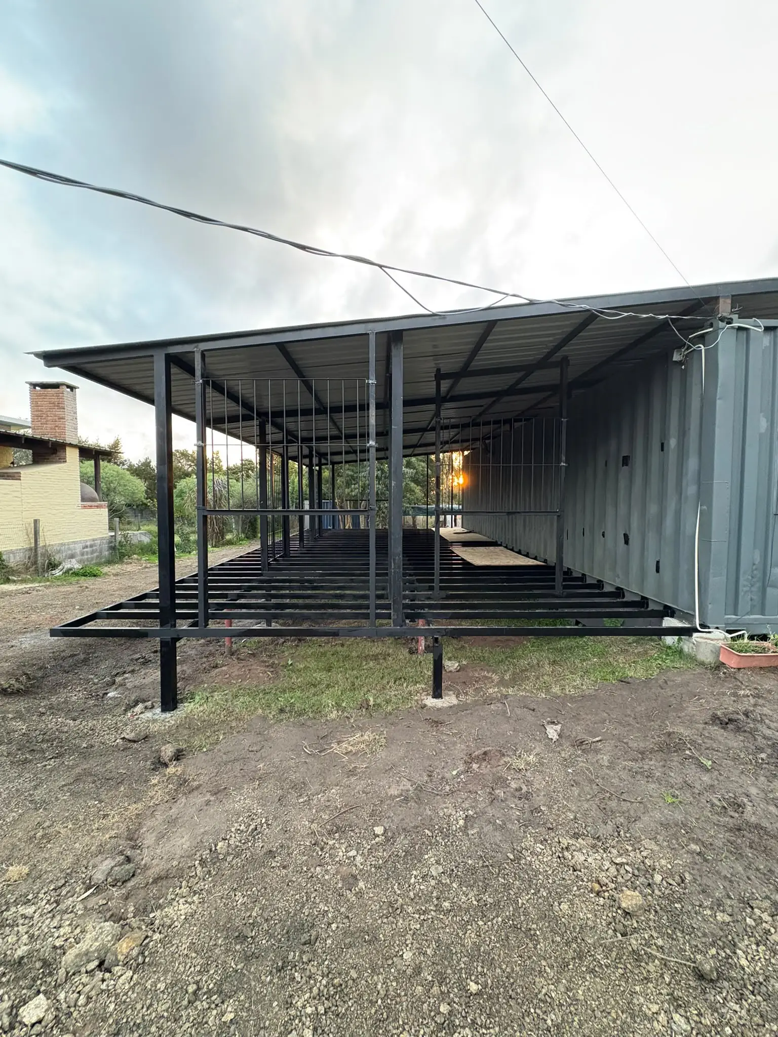 Estructura superior de container para techo
