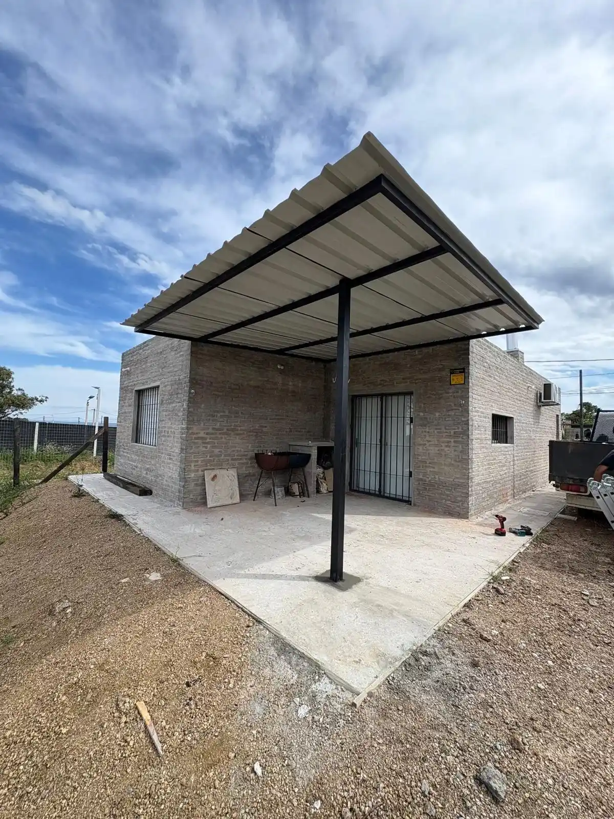 Instalación de estructura metálica